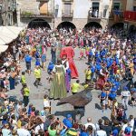 Els Gegants omplen Torroella per Sant Genís 2026! cercavila gegants torroella sant genís 2026
